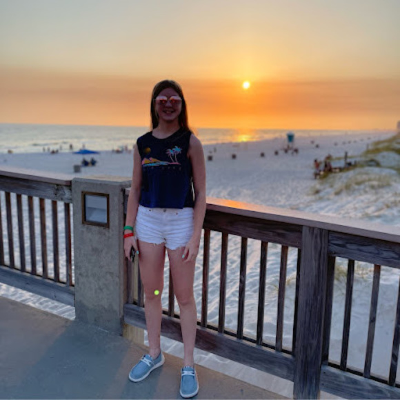 Meet your Posher, Taylor - Picture 1 of 1